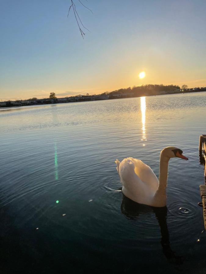 Sunscape Breaks At Tattershall Lakes Hotel Kültér fotó